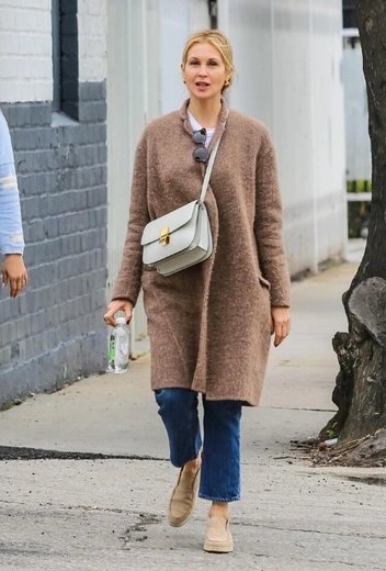 Келли Разерфорд в Лос-Анджелесе | marieclaire.ru