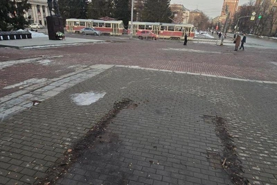 Танк исчез с площади перед Домом офицеров