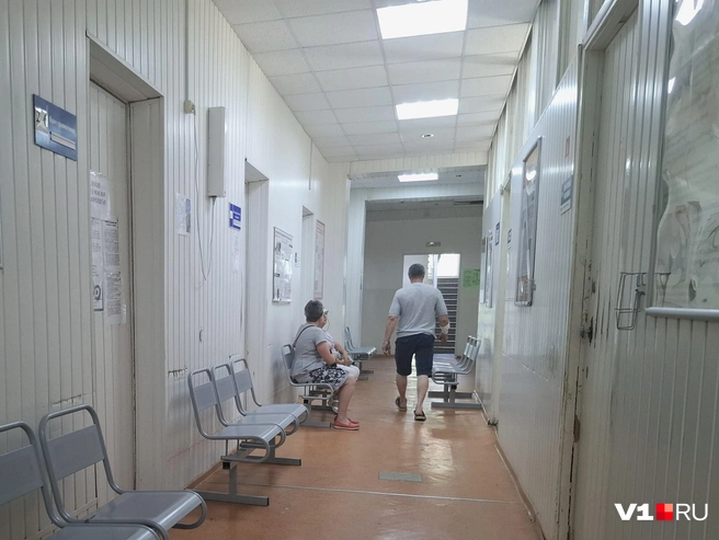 Попасть к профильному врачу в поликлинике оказалось непросто | Источник: Тимофей Крылов / V1.RU