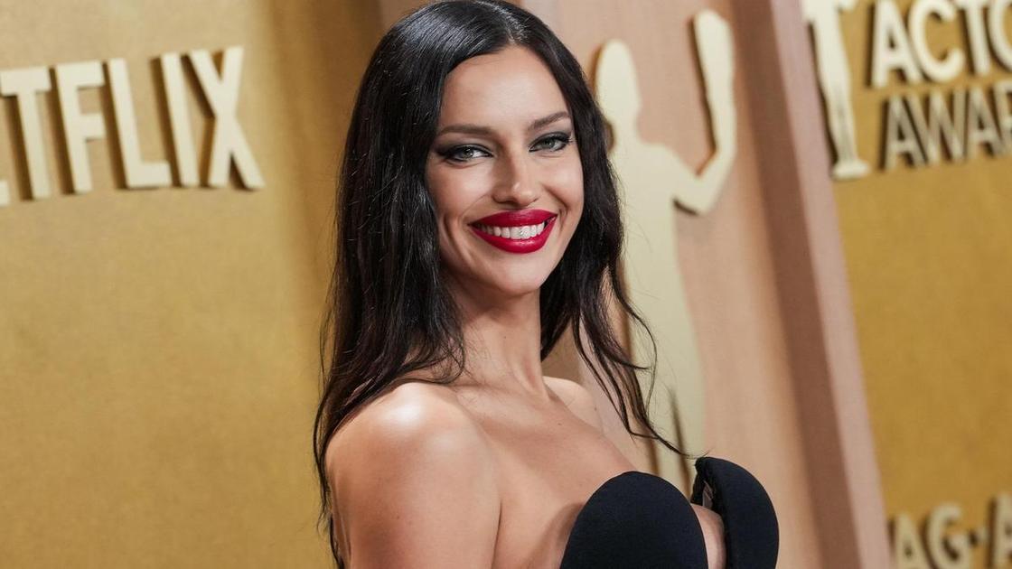 &laquo;Слишком сексуальная&raquo; Ирина Шейк с гордо поднятой головой вышла в свет после волны хейта