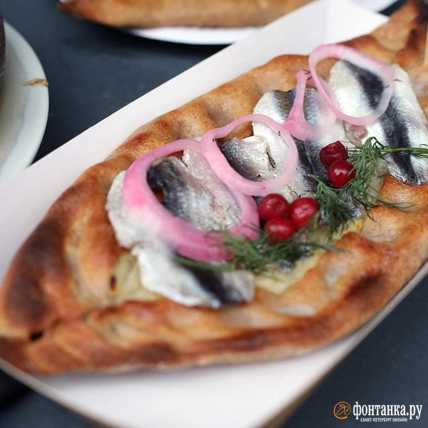 Калитка бывает и с селедкой | Источник: Ксения Потеева / «Фонтанка.ру»