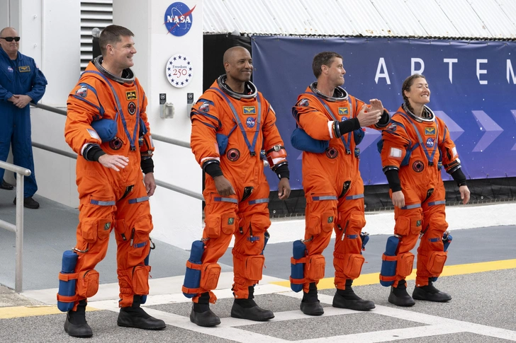 Историческое событие: NASA отправило к Луне корабль «Орион» с астронавтами миссии «Артемида-2»