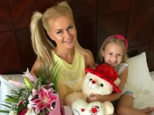 Марина Африкантова отметила день рождения с дочкой Андрея Чуева