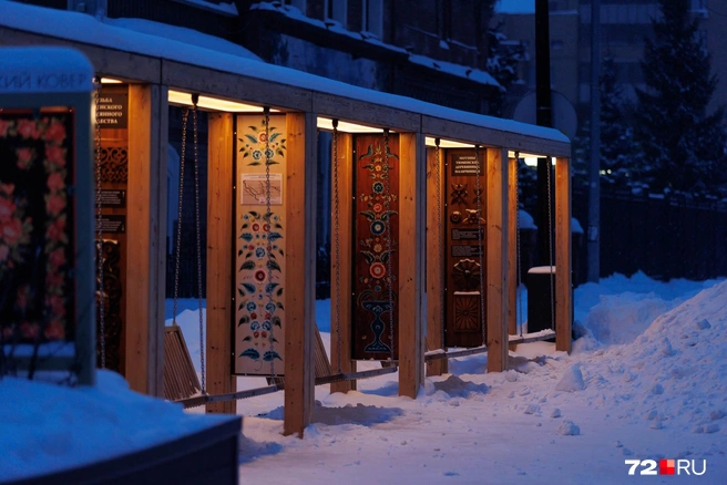 На качелях никто не качается  | Источник: Ирина Шарова / 72.RU