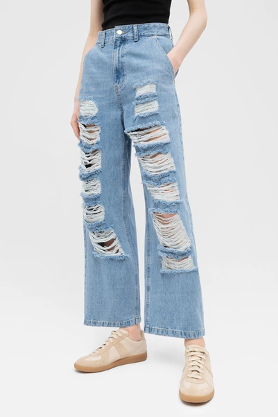 Джинсы distressed denim pants blue | Источник:  Leform / SJYP