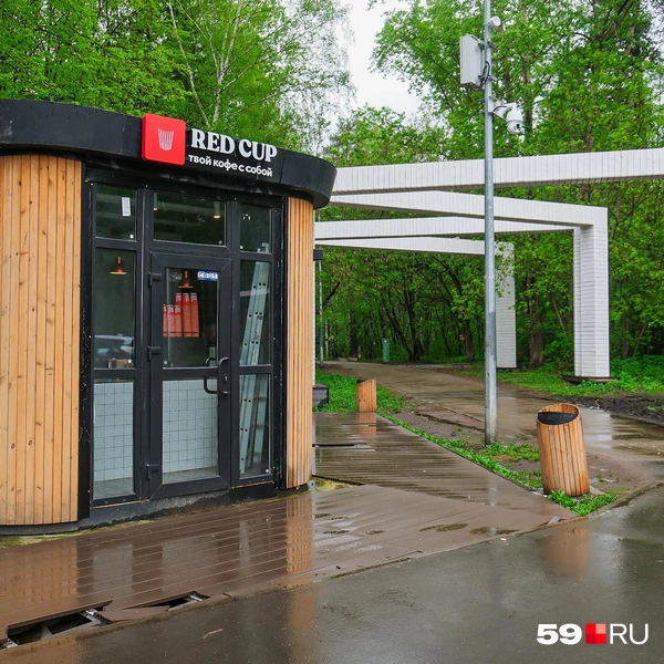 Вход со стороны шоссе Космонавтов | Источник: Тимофей Калмаков / 59.RU