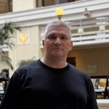 Мир все больше отказывается от роскоши: что будут делать люксовые бренды?