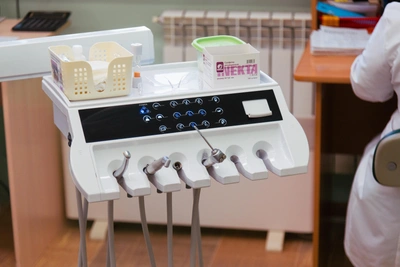 Воронежские хирурги удалили горизонтальный зуб мудрости