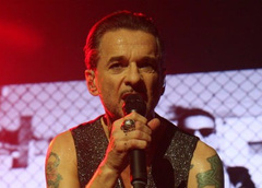 Лидер Depeche Mode Дейв Гаан зажег многотысячную толпу