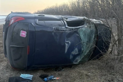 Девушка пострадала при опрокидывании авто в Елецком районе