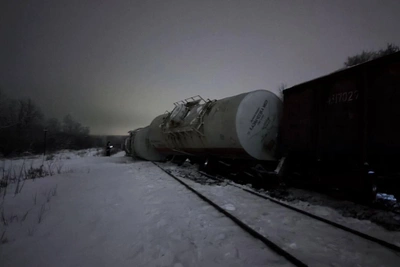 Названа причина схода цистерн с рельсов в Тульской области