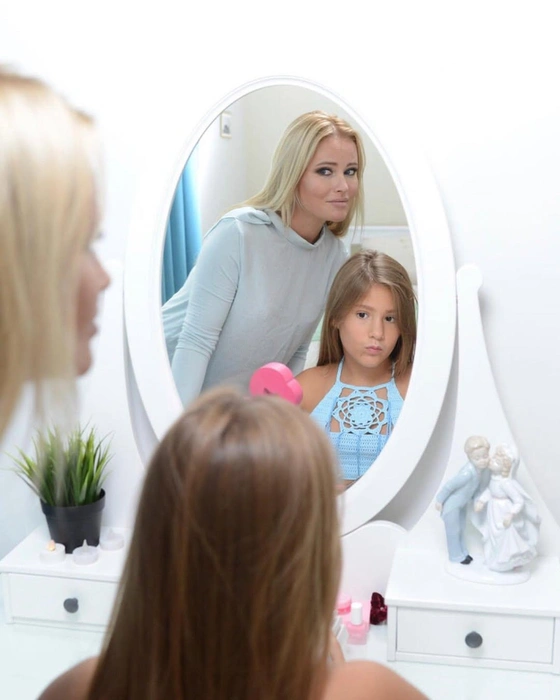 Скрывать свои эмоции — не сильная сторона Даны Борисовой | Источник: danaborisova_official / Instagram (экстремистская организация, деятельность запрещена на территории РФ)