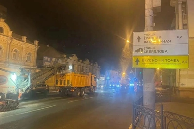 В Астрахани ремонтируют улицу Адмиралтейской