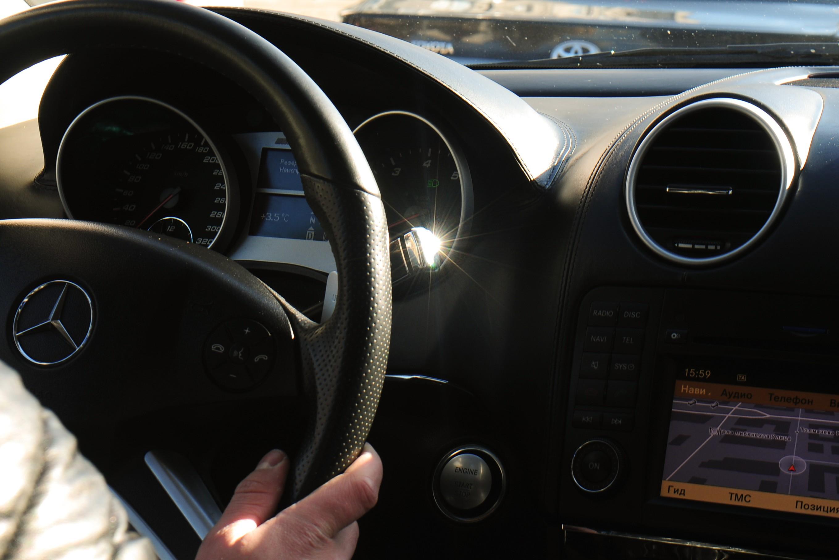 21-        —      Meredes