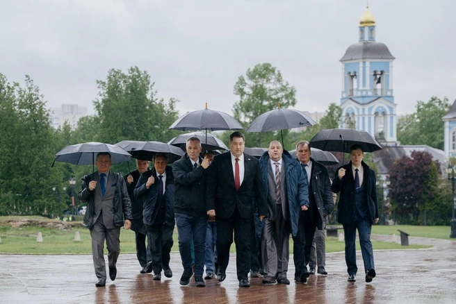 В теле Барагозина теперь живет голограмма Галя | Источник: пресс-служба «Кинопоиска»