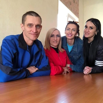 В их семье было четверо детей | Источник: соцсети Юлии Свиридовой