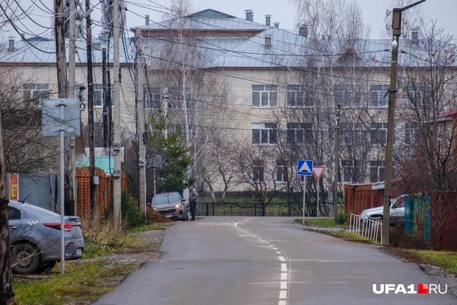 Одна из улиц, которая ведет из частного сектора в квартал городского типа | Источник: Булат Салихов / UFA1.RU