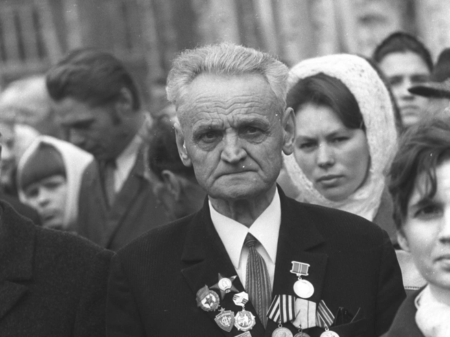 Смотрите, как югорчане отмечали праздник несколько десятков лет назад  | Источник: Анатолий Лахтин / остяко-вогульск.рф