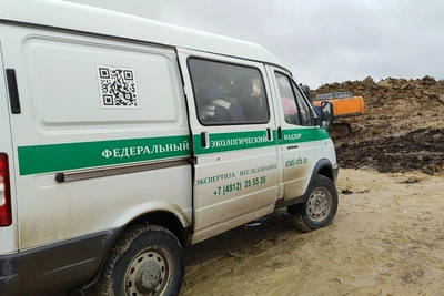 На зловонный карьер в Осово прибыла комиссия