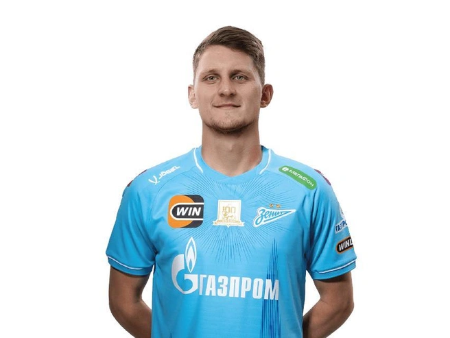 Центральный защитник Игорь Дивеев | Источник: fc-zenit.ru