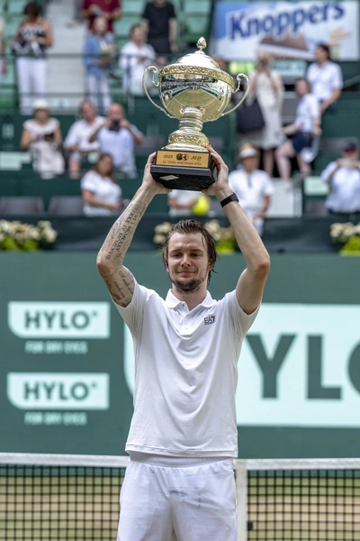 Победитель Halle Open 2025 | Источник: David Inderlied