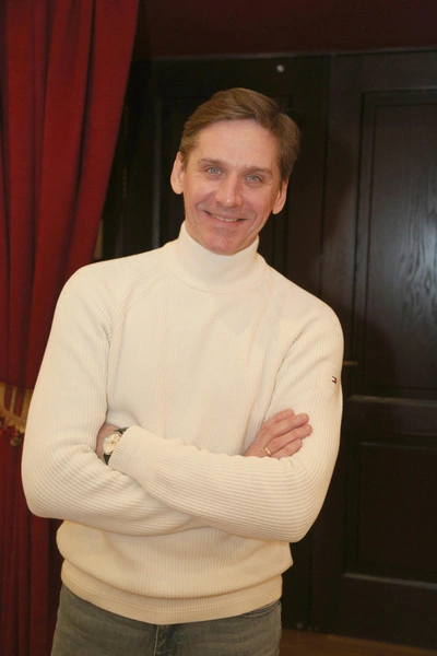 Юрий Батурин | www.starhit.ru