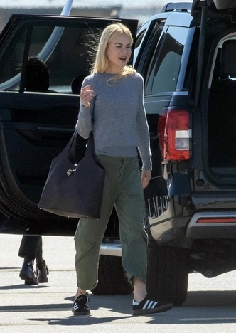 Идеальный лук в аэропорт как у Николь Кидман | marieclaire.ru