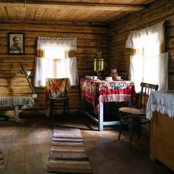 А так дом родителей выглядел изнутри | Источник: Артем Устюжанин / MSK1.RU