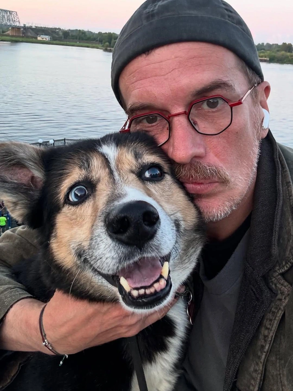 В фильмографии Евгения Коряковского&nbsp;— 79 картин | Источник: koryakovskyevgeny / Instagram (экстремистская организация, деятельность запрещена на территории РФ)