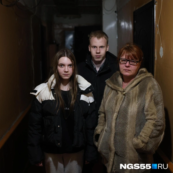Семья поддерживает друг друга в трудные минуты | Источник: Евгений Софийчук / NGS55.RU