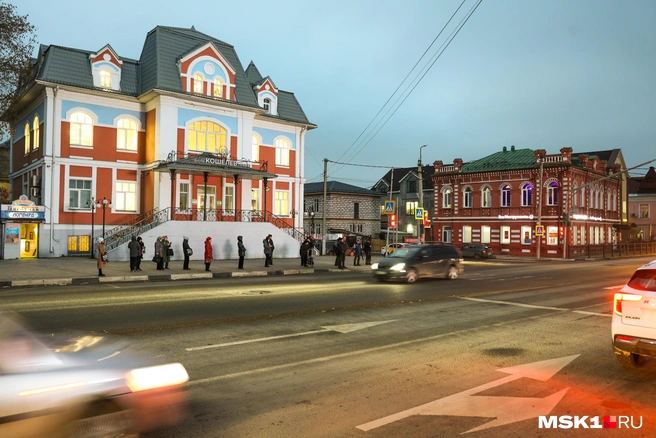 На этом перекрестке сбили Екатерину&nbsp;— ударом ее отбросило от переходного перехода | Источник: Артем Устюжанин / MSK1.RU