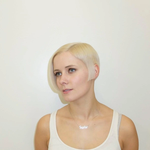 короткие стрижки, короткая стрижка женская, модные короткие стрижки, короткие стрижки 50, короткая стрижка с челкой, короткие стрижки 2025 женские, стрижка на короткие волосы для женщин, стрижка на короткие волосы фото, короткие стрижки женские фото | Источник: Социальные сети