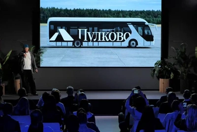 How Bridge-Tails Emerged in the Pulkovo Airport Logo