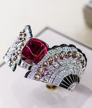 В Нью-Йорке проходит выставка Cartier, посвященная Высокому ювелирному искусству