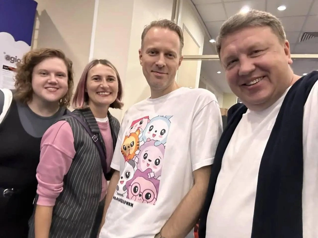 Основатель ГК «Рики» Илья Попов и ректор МИДиС Максим Усынин | Источник: МИДиС