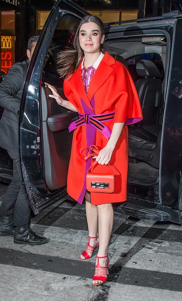 Хейли Стейнфилд на вечеринке Fendi | Источник: gettyimages.com