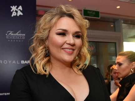 «Девочки, опомнитесь!»: Надежда Ангарская призналась, что худеет на препарате