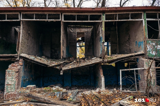 Сейчас тут все обвалилось | Источник: Евгений Вдовин / 161.RU