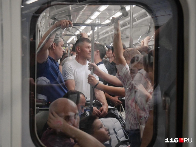 Казанцы не смогли оплатить проезд в метро из-за перебоев в Сети | Источник: Лина Саитова / 116.RU