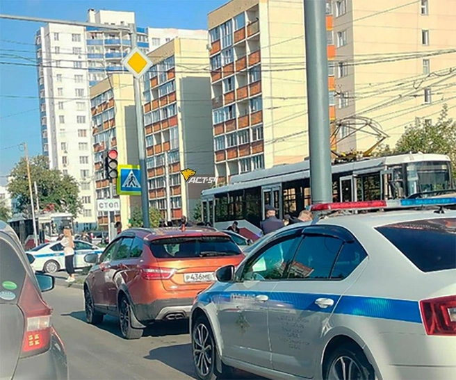 По сообщению очевидцев, женщина погибла | Источник: АСТ-54 Black