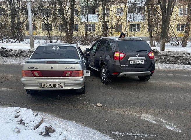 На Народном бульваре из-за ДТП оказалась перекрыта улица | ya62.ru