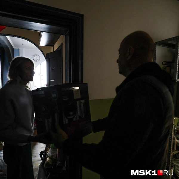 Электричества в первом подъезде дома нет | Источник: Артем Устюжанин / MSK1.RU
