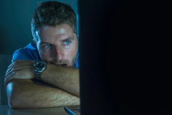 «Почему женщина отказывается от секса с игрушками?»