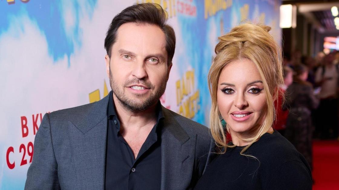 Редкий выход Реввы с женой, дочки-красавицы Бердникова: кто еще был на премьере &laquo;Папа может!&raquo;