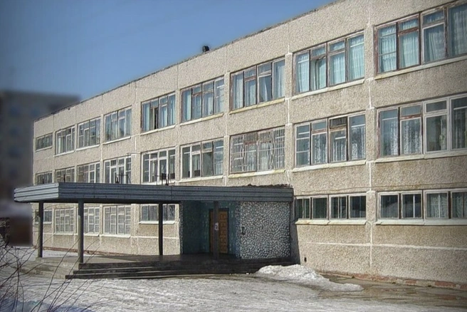 Неизвестный позвонил и сообщил, что в школе заложено взрывное устройство | Источник: СОШ № 1 / Vk.com