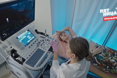 Woman's body filled with silicone after breast implant rupture