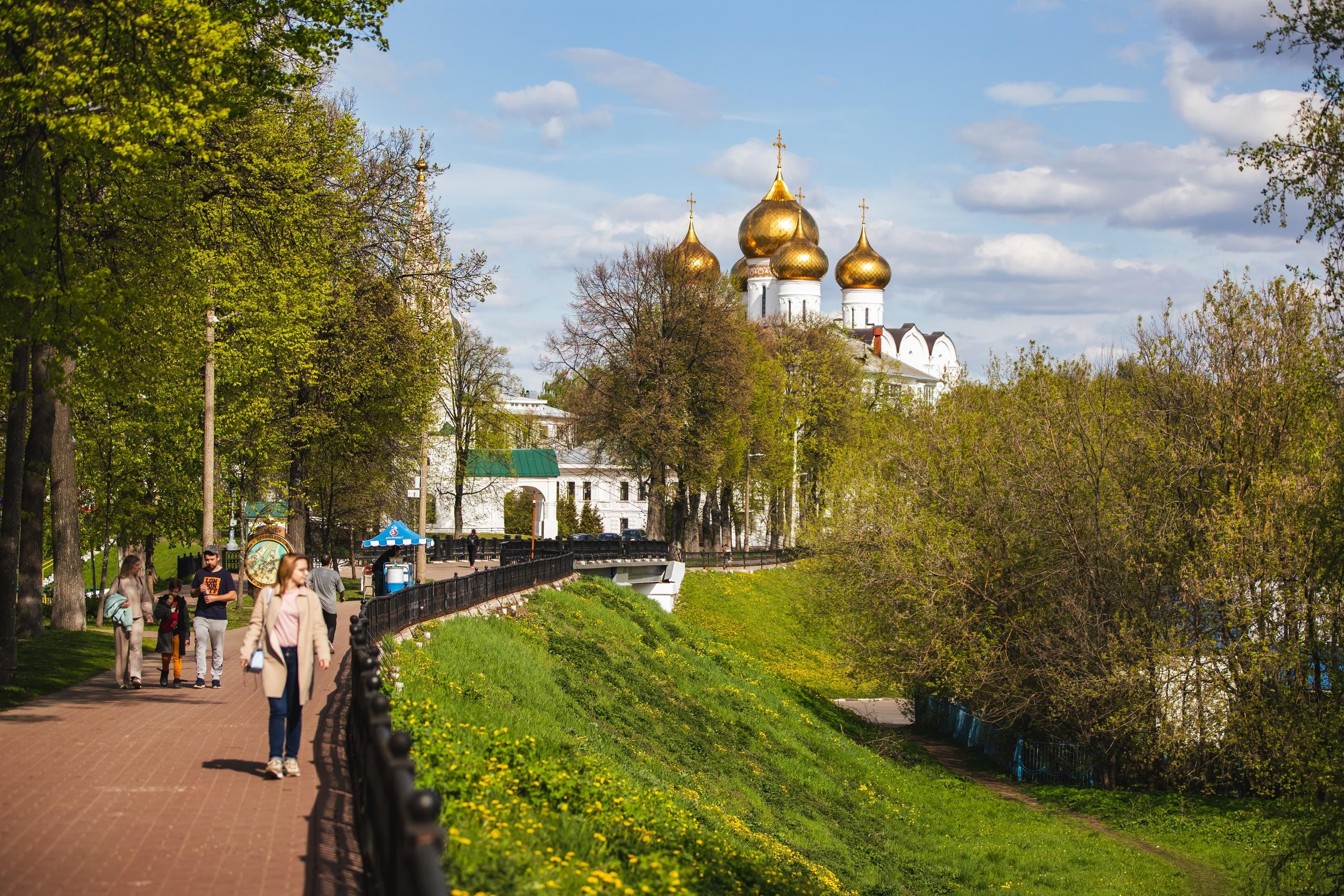 Какое лето будет в ярославле. Ярославль лето. Фото Ярославля лето 1962 года. Духов день фото сегодня.