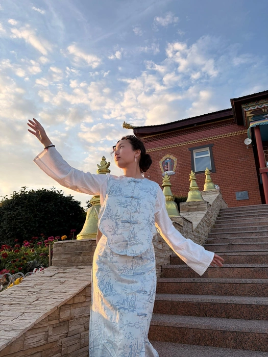 Теперь она работает на авиазаводе в Улан-Удэ | Источник: topstewardess.ru 