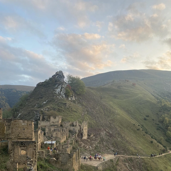 Гуниб и Гамсутль | Источник: Габриелла Захарова / 26.RU