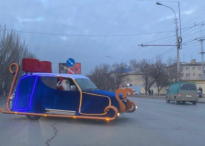 Волгоградцы попытались сдать Деда Мороза в полицию | Источник: Алина Машицына / Vk.com